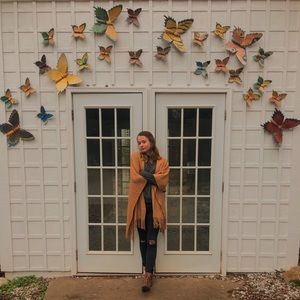 Meet your Posher, Hannah